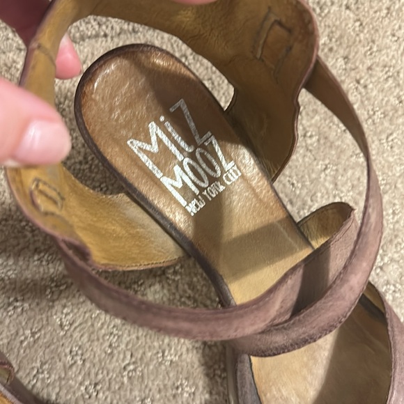 Miz Mooz pale grape wedge sandals. - Picture 5 of 7